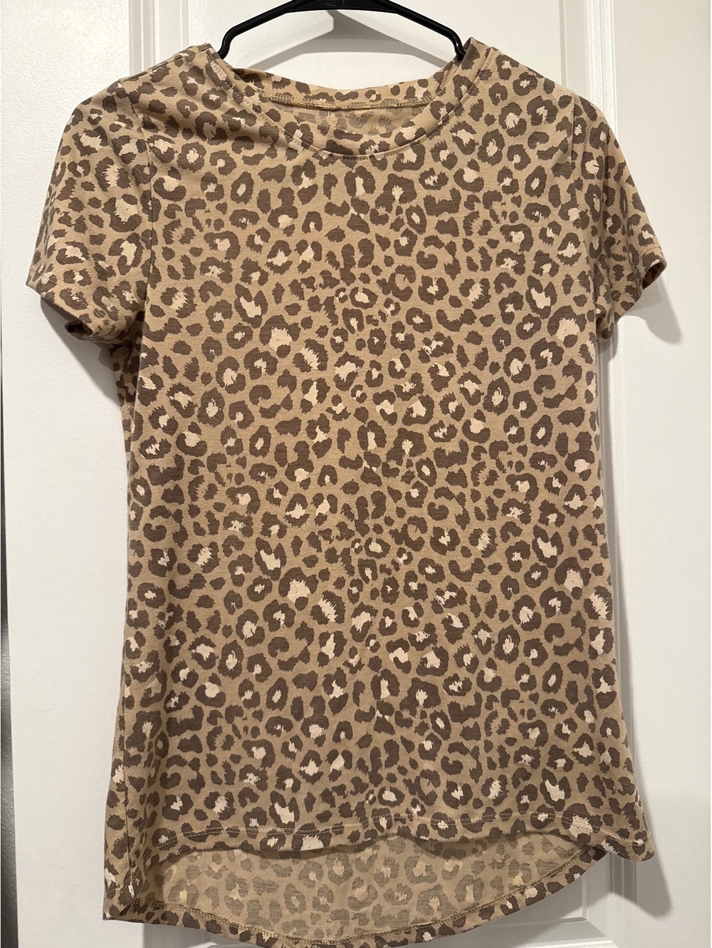 Zoe + Liv Women's Leopard Print Short Sleeve Top, Size Small, 65% Polyester 35%